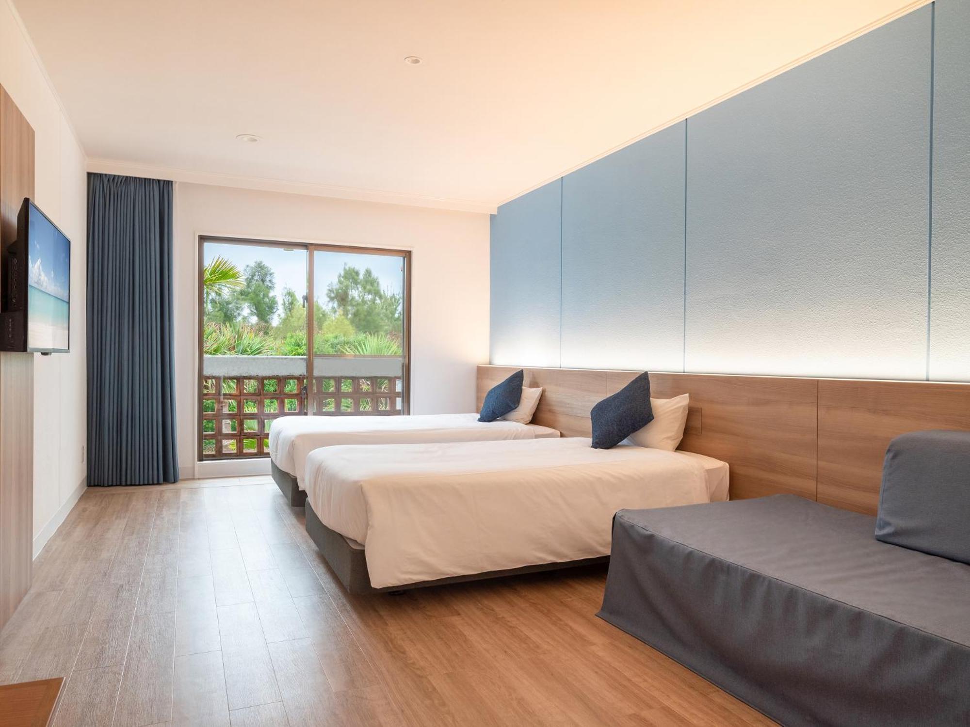 Watermark Hotel Okinawa Kume Island Kumejima Exterior photo